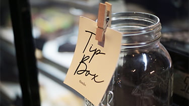 Gratuities and tips – What the delay to the Employment (Allocation of Tips) Act 2023 means for you